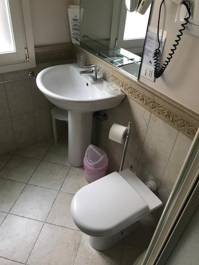 B&B A Le Boteghe Βενετία Εξωτερικό φωτογραφία